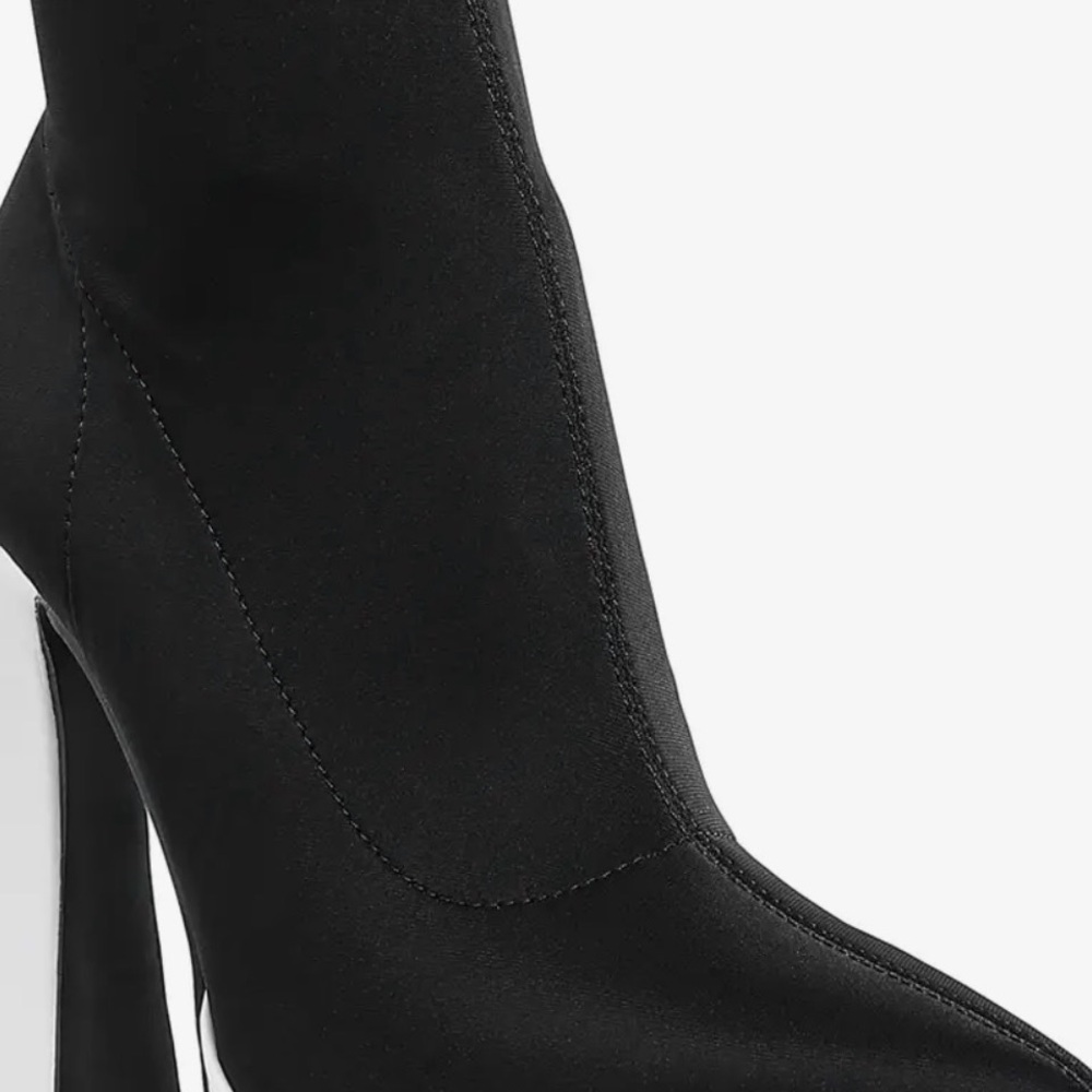 Elegant Black Women's Boots - Picture 3 of 4